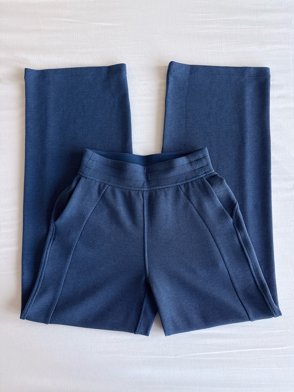 lululemon Scuba Mid-Rise Wide-Leg Pant Waffle Heathered Blue Twill XXS